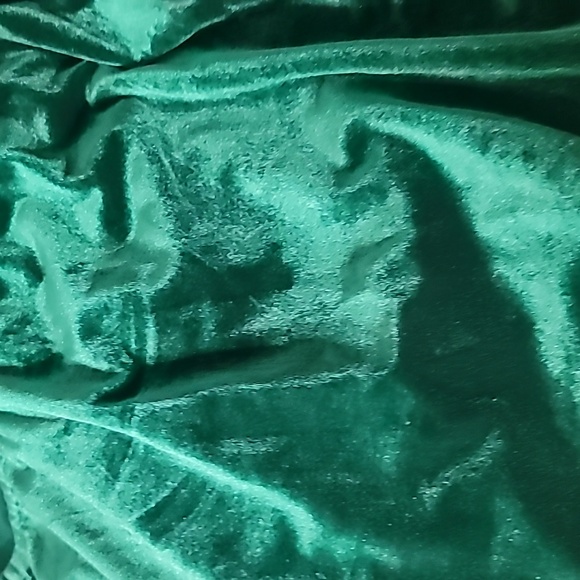 Belle Badgley Mischka Mock Neck Sleeveless Stretch Velvet Drape Halle Dress - Picture 4 of 8